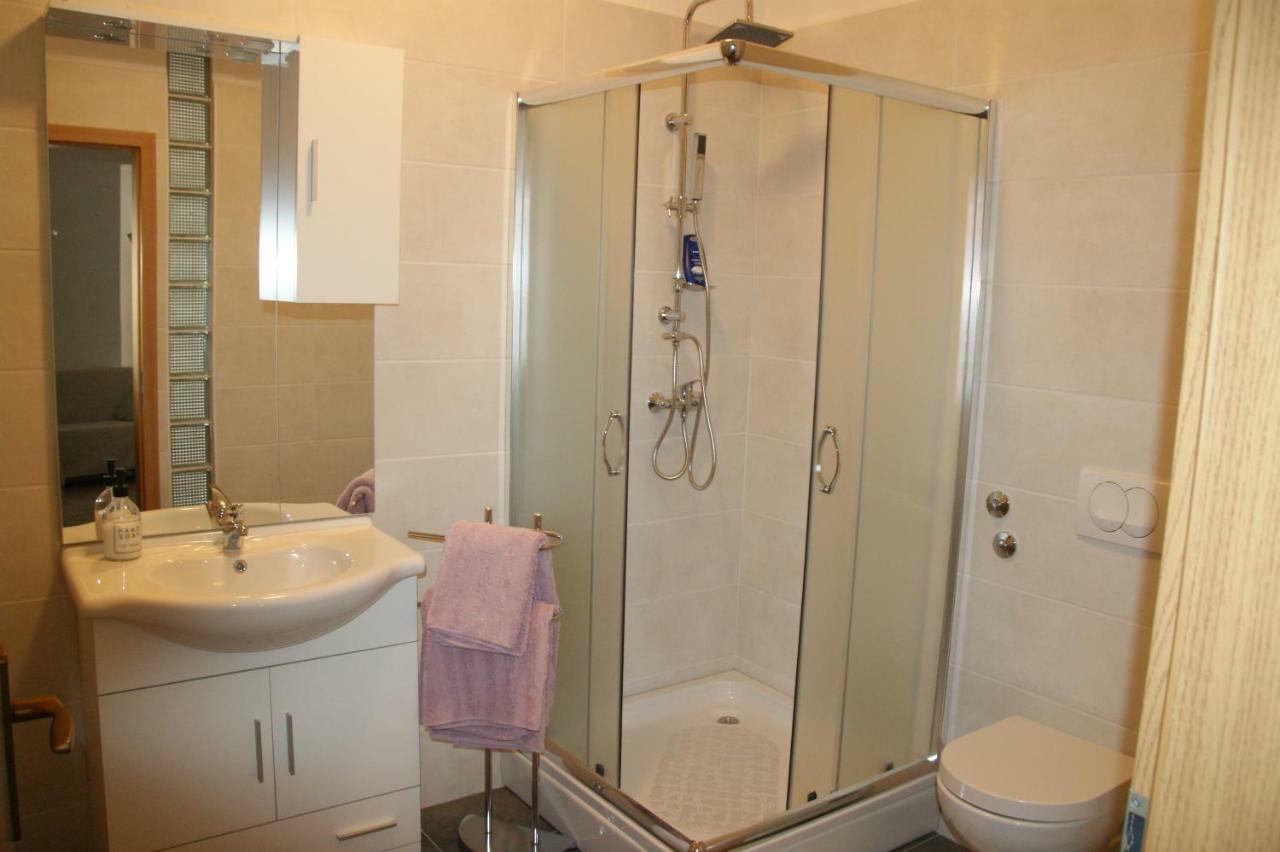 Apartman Sendi Pula Exterior photo